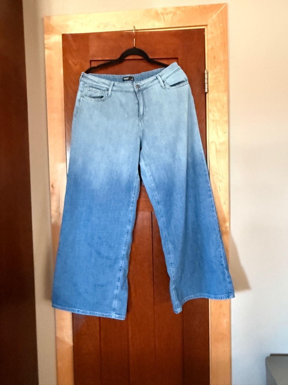Simply Vera Vera Wang Ombre Wide-Leg Jeans in Light and Medium Blue